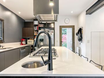 Moderna casa de 3 dormitorios en venta en Country Club Newman