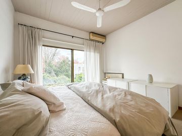 Moderna casa de 3 dormitorios en venta en Country Club Newman
