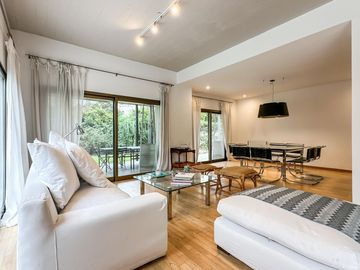 Moderna casa de 3 dormitorios en venta en Country Club Newman