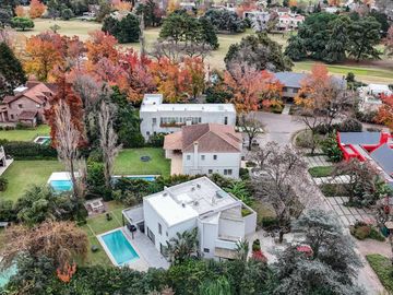 Moderna casa de 3 dormitorios en venta en Country Club Newman