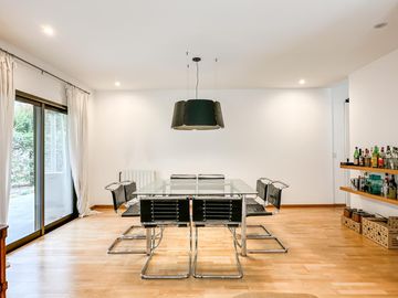 Moderna casa de 3 dormitorios en venta en Country Club Newman