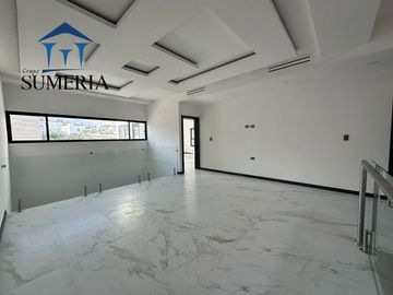 CASA EN BOSQUES DEL VALLE V CON RECÁMARA EN PLANTA BAJA