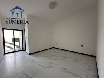 CASA EN BOSQUES DEL VALLE V CON RECÁMARA EN PLANTA BAJA