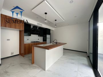 CASA EN BOSQUES DEL VALLE V CON RECÁMARA EN PLANTA BAJA