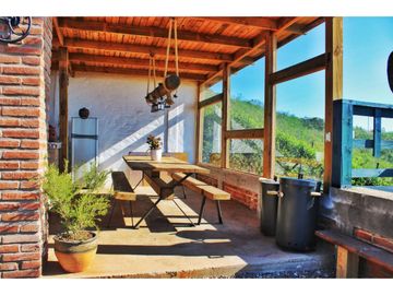 Casa en Venta en Fuerte Aguayo, Concón – Naturaleza y Confort a Solo 20 Minutos de la Ciudad