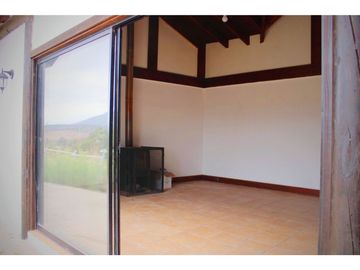 Cómoda y hermosa casa en Campomar 4