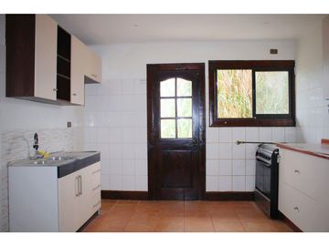Cómoda y hermosa casa en Campomar 4