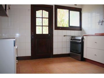 Cómoda y hermosa casa en Campomar 4