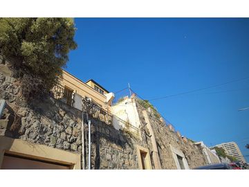 Iluminada, céntrica y cómoda casa familiar en Recreo