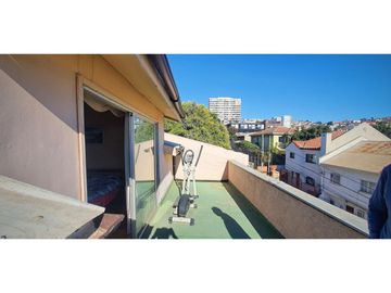 Iluminada, céntrica y cómoda casa familiar en Recreo