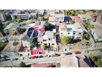 Iluminada, céntrica y cómoda casa familiar en Recreo