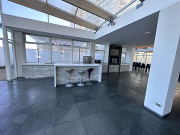 !Atención Amantes del mar,! oportunidad única que no querrán dejar pasar. Se liquida lindo departamento con vista de lujo.
