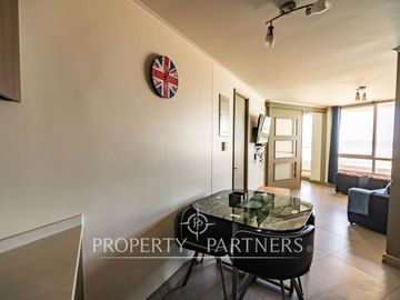 Acogedor departamento amoblado en condominio con vista al mar