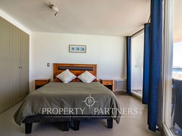Acogedor departamento amoblado en condominio con vista al mar