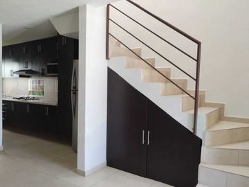 VENTA CASA ZONA CUAUTLANCINGO, VW, PERIFÉRICO, FRACC. ARDENAS!!