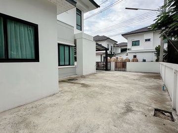 3 Bedroom House for sale at The Prominence Proud