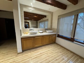 Casa en Venta con Jardín en Santa Fe 4 recámaras