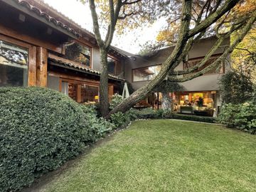 Casa en Venta con Jardín en Santa Fe 4 recámaras