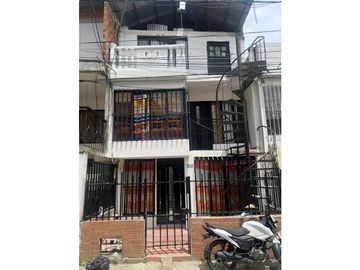 VENTA DE CASA EN PIZAMOS ORIENTE DE CALI