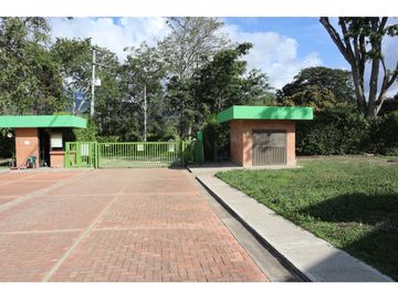 VENDO CASA EN CONDOMINIO EN GUADUAS