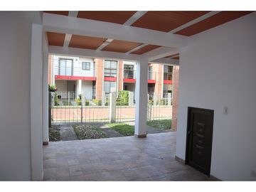 VENDO CASA EN CONDOMINIO EN GUADUAS