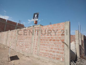 CASA EN EL OLIVAR 2 CASCO ROJO PARA PERSONALIZAR