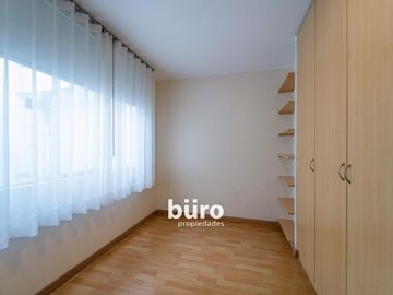 DEPARTAMENTO EN VENTA DÚPLEX CON TERRAZA EN LA AURORA MIRAFLORES