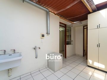 DEPARTAMENTO EN VENTA DÚPLEX CON TERRAZA EN LA AURORA MIRAFLORES