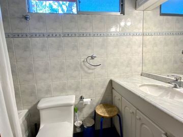 Impecable y Luminosa. Colegio British