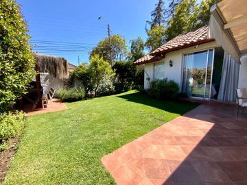Impecable y Luminosa. Colegio British