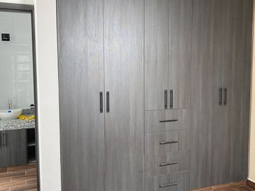 En Venta Casa en Zibata, 3er Recamara en PB, Jardín,  de SUPER LUJO !!