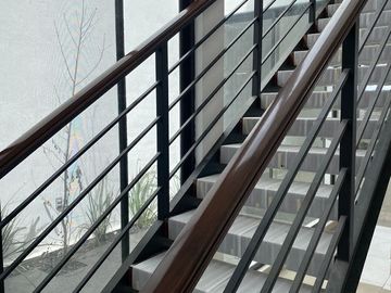 En Venta Casa en Zibata, 3er Recamara en PB, Jardín,  de SUPER LUJO !!
