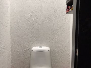 Se Vende Casa en Loma Dorada, 4 Recamaras, 5.5 Baños, Cuarto de Servicio..
