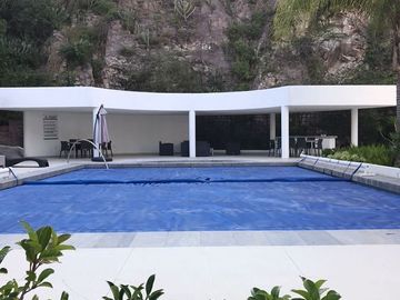 Se Vende Casa en Loma Dorada, 4 Recamaras, 5.5 Baños, Cuarto de Servicio..
