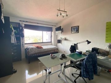 Se Vende Casa en Loma Dorada, 4 Recamaras, 5.5 Baños, Cuarto de Servicio..