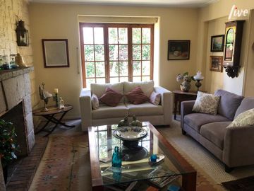 Se vende casa Las Condes, Av. Las Condes calle La Trilla.