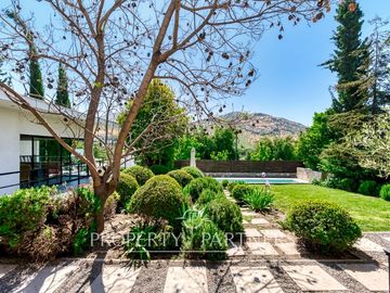 Moderna y acogedora casa en condominio La Reserva