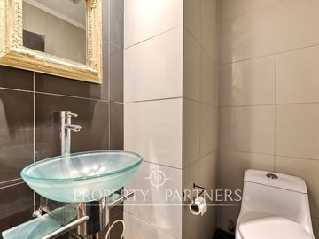 Moderna y acogedora casa en condominio La Reserva