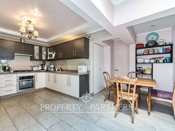 Moderna y acogedora casa en condominio La Reserva