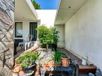 Moderna y acogedora casa en condominio La Reserva