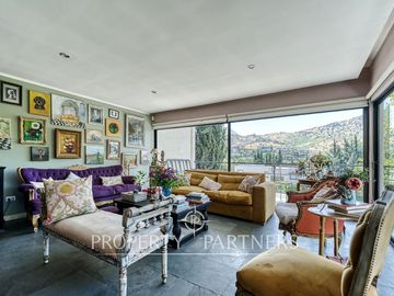 Moderna y acogedora casa en condominio La Reserva