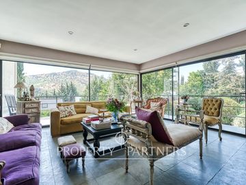 Moderna y acogedora casa en condominio La Reserva