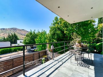 Moderna y acogedora casa en condominio La Reserva