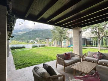 HERMOSA CASA EN UNA PLANTA 1150 METROS PLANOS (SS HCV-029-56435)