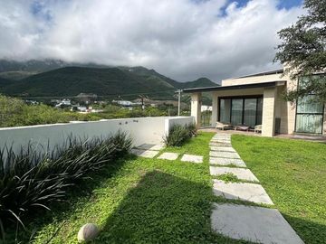 HERMOSA CASA EN UNA PLANTA 1150 METROS PLANOS (SS HCV-029-56435)