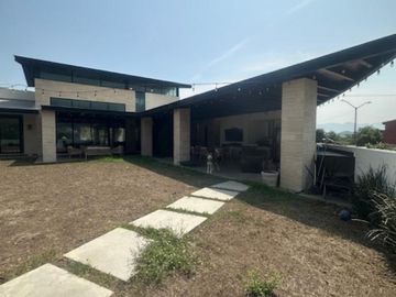 HERMOSA CASA EN UNA PLANTA 1150 METROS PLANOS (SS HCV-029-56435)