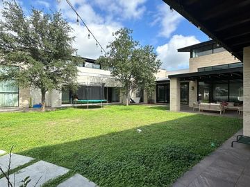 HERMOSA CASA EN UNA PLANTA 1150 METROS PLANOS (SS HCV-029-56435)
