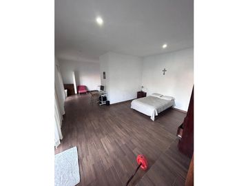 CASA EN VENTA EN CIVAC 