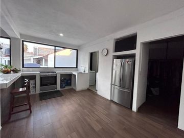 CASA EN VENTA EN CIVAC 