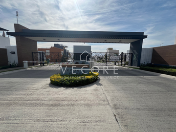 TERRENO EN VENTA EN SENDEROS DE MONTE VERDE, TLAJOMULCO DE ZÚÑIGA
